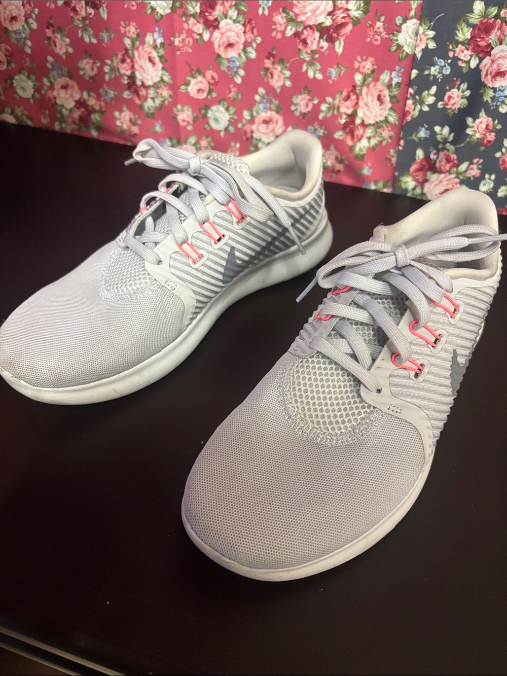Nike Light Gray Athletic Sneakers with Pink Accents